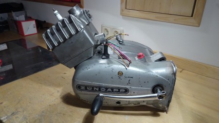 Motor vor der Restaurierung